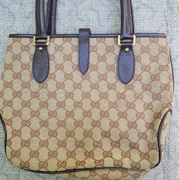 💗HOST PICK! Gucci tan logo AUTHENTIC medium handbag missing front lock - Picture 4 of 11